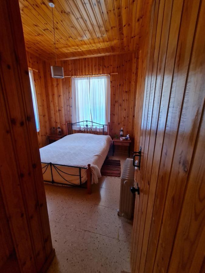 Elpiniki'S Old House Villa Kalopanajótisz Kültér fotó